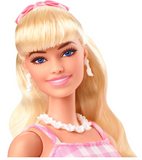Barbie La Película Margot Robbie Muñeca Rosa Blanco Vestido Gingham
