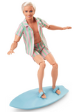 Ken Perfect Day con un Atuendo Casual para Surfear, Barbie la Película