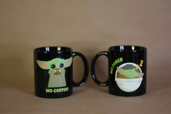 Taza Baby Yoda brilla en la oscuridad